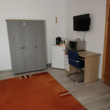 Muellers Monteur- Und Gruppenunterkunft 3* Gangkofen